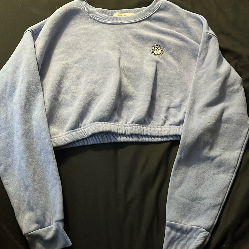 cropped long sleeve